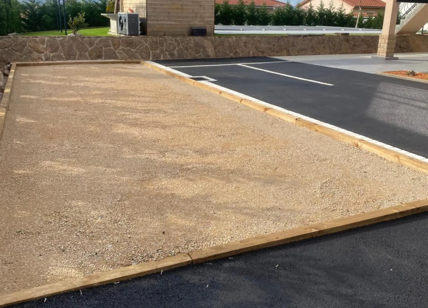 Logement Independant Chez L'Habitant Avec Piscine Commune Grieges France